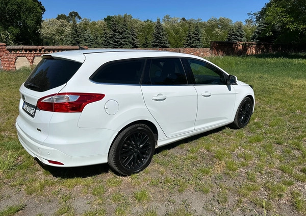 Ford Focus cena 36500 przebieg: 135187, rok produkcji 2012 z Daleszyce małe 254